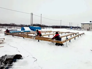 Haus nach Projekt „Chalet 76.3“, Siedlung Parkovo: Fundament und Grundrahmen