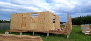 Haus nach Projekt „Sefir“, Kineshma: Wandmontage