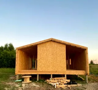 Haus nach Projekt „Barnhouse 76.1“, Dorf Rusyatino: Fertiges Haus