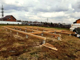 Haus nach Projekt „Barnhouse 76.1“, Rybinsk: Fundament und Grundrahmen