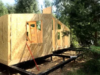 Haus nach individuellem Projekt, KP „Jaroslawskoje Wsmorje“: Wandmontage