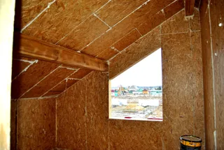 Haus nach Projekt „Sefir“, Siedlung Dubna: Innenwände