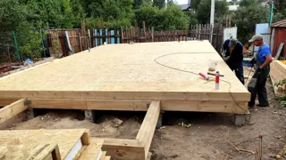 “Zareçe” projesine göre 104 m² yazlık ev, Ivanovo: 0 kotunda SIP panel zemin