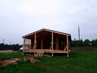 “Barnhouse 76.1” projesine göre 100 m² ev, Rodniki: cephe kaplaması