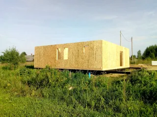 Haus nach individuellem Entwurf, Dorf Fedosovo: Wandmontage