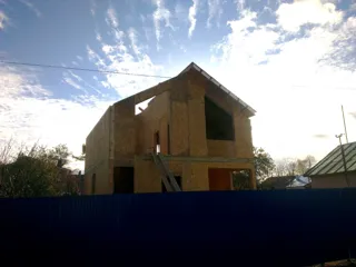 Haus nach Projekt „Arsamas“, Ivanovo: Wandmontage