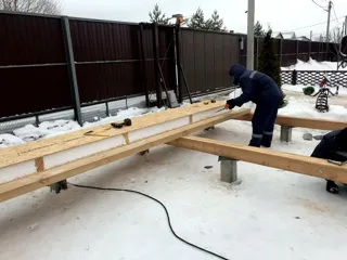 Haus 44,5 m² nach individuellem Projekt, Dorf Ignatovo: Fundament und Grundrahmen