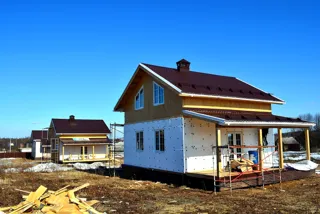 Haus nach Projekt „Sefir“, Dorf Kadnikovo: Fassadenverkleidung