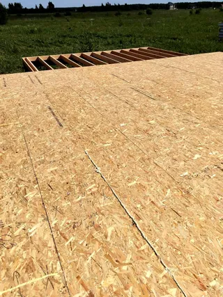 Haus nach Projekt „Jessentuki 8x8“, Siedlung Pervyy: SIP-Boden auf Höhe 0