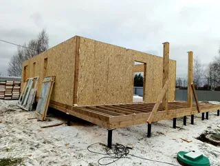 Haus nach individuellem Entwurf, Gebiet Iwanowo: Wandmontage
