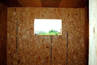 Haus nach Projekt „Ermak“, Siedlung Belavino: Innenwände