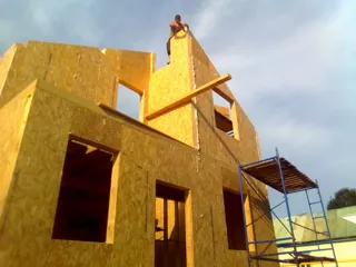 Haus nach Projekt „Majak“, Kineshma: Wandmontage