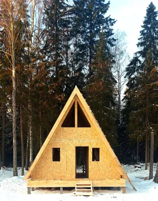 “A-Frame Altay” projesine göre ev, Moskova bölgesi: tamamlanmış ev