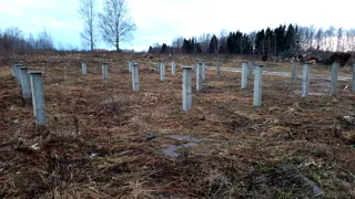 Haus nach Projekt „Jessentuki 8x8“, Dorf Kadnikovo: Fundament und Grundrahmen