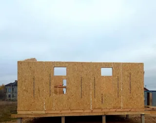 Haus 54 m² nach individuellem Projekt, Dorf Leonovo: Wandmontage