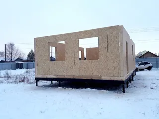Custom-design house, Ishnya settlement: wall assembly