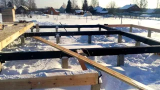 Haus nach Projekt „Dmitrowo“, Dorf Lupychevo: Fundament und Grundrahmen