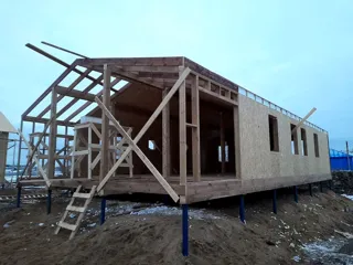 Özel projeye göre 126,4 m² ev, Ukhta: duvar montajı