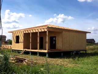 Haus nach individuellem Entwurf, Kostroma: fertiges Gebäude