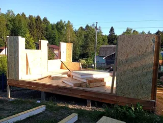 Haus nach Projekt „N4O-54“: Wandmontage