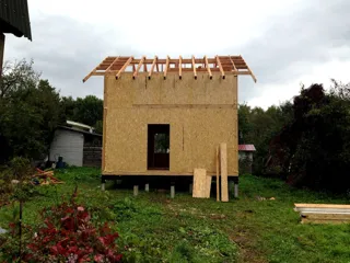 Haus nach Projekt „Alfa“, SNT „Druschba“: Wandmontage