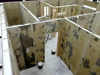 Haus nach individuellem Entwurf, Dorf Greshnevo: Wandmontage