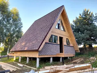 Haus nach individuellem Entwurf, Region Jaroslawl: fertiges Gebäude