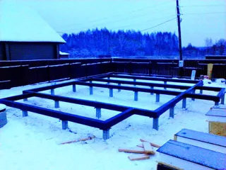 House built to a custom design, Patrikeevo village: foundation and sill strapping