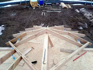 Banja, Projekt „Florida“, Dorf Balabanovo: Dach