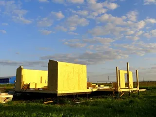 Haus nach Projekt „Gala“, Gebiet Iwanowo: Wandmontage