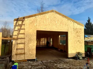Garage nach individuellem Projekt, Gebiet Moskau: Wandmontage