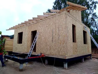 Haus nach Projekt „Slawjanskij Skit“, Dorf Dievo-Gorodishche: Fertiges Haus