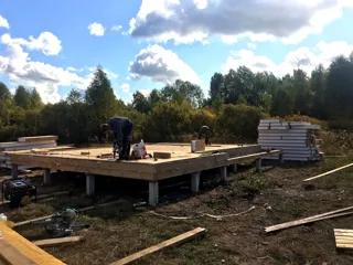 Özel projeye göre 51 m² ev, Paneevo köyü: 0 kotunda SIP panel zemin