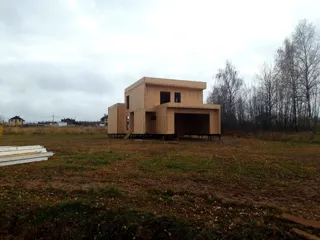 Haus nach Projekt „Grafit“, Siedlung Lyubashino: Wandmontage