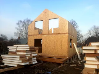 House based on the “Lotos” design, Glubokovo village: wall assembly