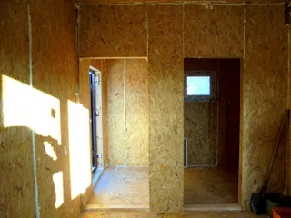 Ferienhaus nach Projekt „Alina“, Rajon Iwanowo: Innenwände und Öffnungen