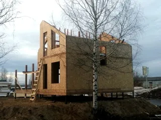 Özel projeye göre 130 m² ev, Ukhta: duvar montajı
