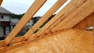 Haus nach individuellem Entwurf, Dorf Novo-Talitsy: Dach