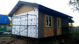 Haus nach Projekt „Slawjanskij Skit“, Region Jaroslawl: Fassadenverkleidung
