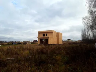 Haus nach Projekt „Grafit“, Siedlung Lyubashino: Wandmontage
