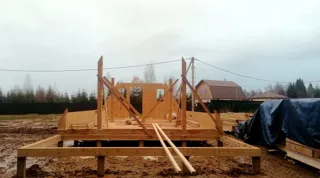 “A-Frame Altay” projesine göre ev, Moskova bölgesi: 0 kotunda SIP panel zemin