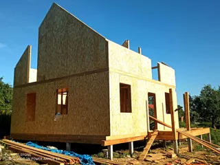 Haus nach individuellem Entwurf, Gebiet Kostroma: zweites Obergeschoss und Dachgeschoss