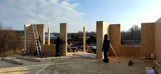 Haus 104 m² nach individuellem Projekt, Dorf Kornevo: Wandmontage