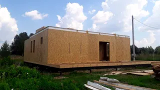 Haus nach individuellem Entwurf, Dorf Fedosovo: Wandmontage