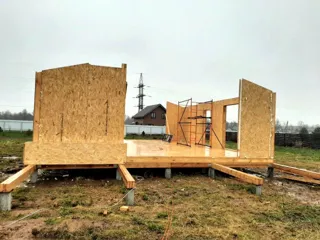 Haus nach Projekt „Barnhouse 76.1“, Rybinsk: Wandmontage