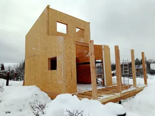 55 m² ev, özel proje, “Ivanovets” SNT: duvar montajı