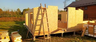 Custom-design house, Nastasino village: wall assembly