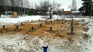 Haus nach Projekt „Slawjanskij Skit“, Region Jaroslawl: Fundament und Grundrahmen