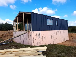 Haus 100 m² nach Projekt „Barnhouse 76.1“, Dorf Izbizhe: Fassadenverkleidung