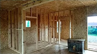 Haus nach Projekt „Mistika - E2.8“, Dorf Novoe: Innenwände